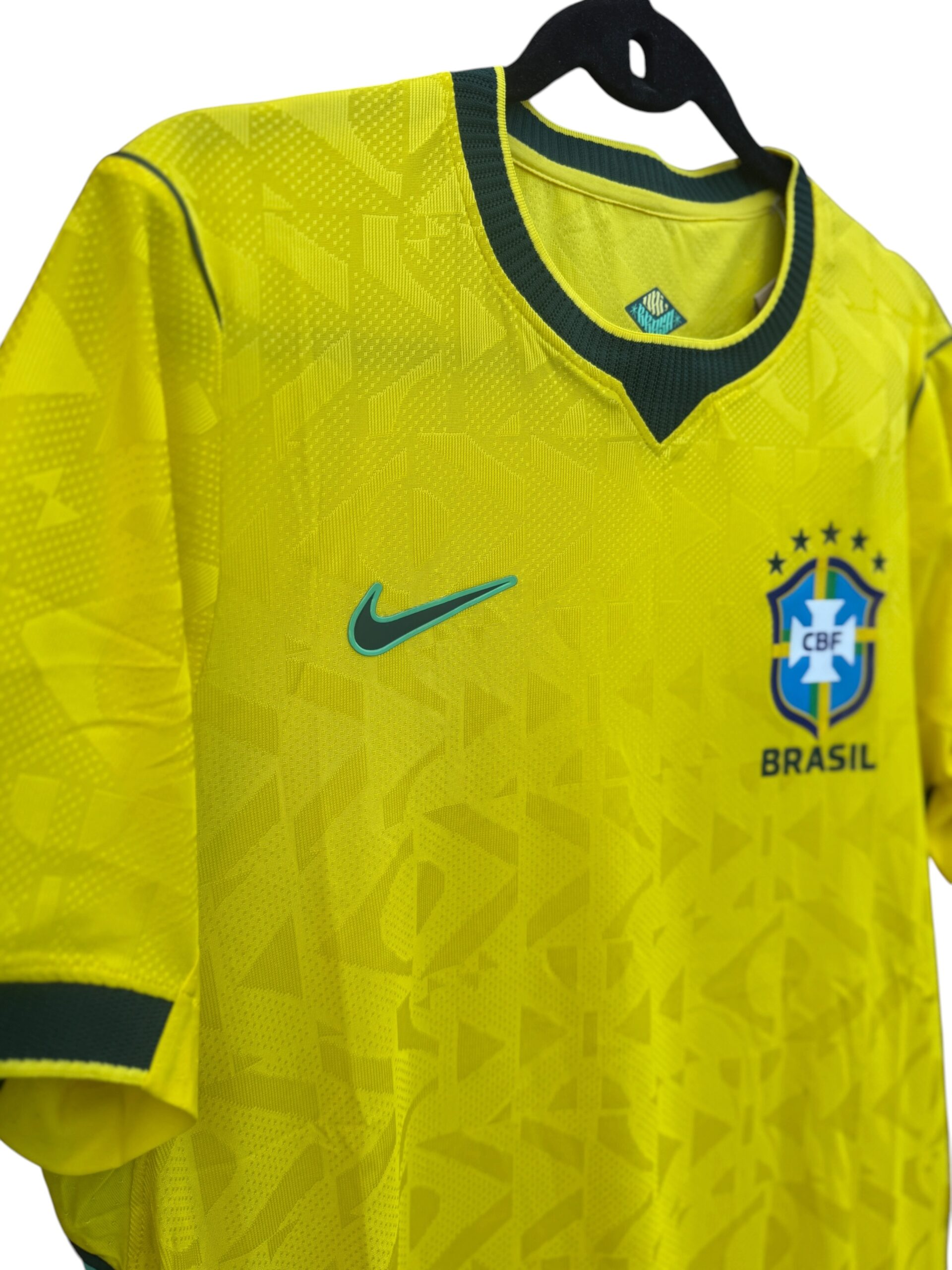 brasil local 26/27 brasil local 26/27